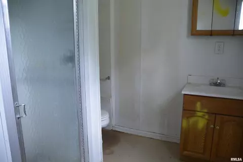 926 N Charles St, Macomb, IL 61455 photo 7