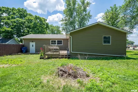 105 E 9th St, Delavan, IL 61734 photo 38