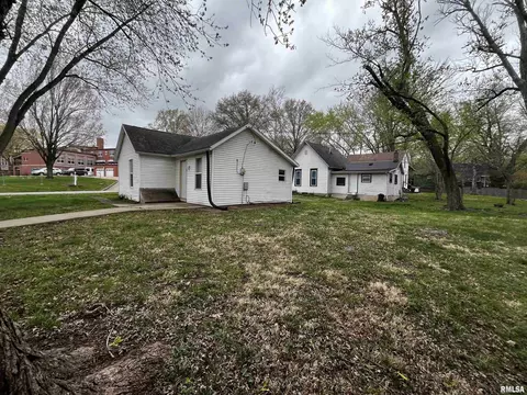 729 S Randolph St, Macomb, IL 61455 photo 10