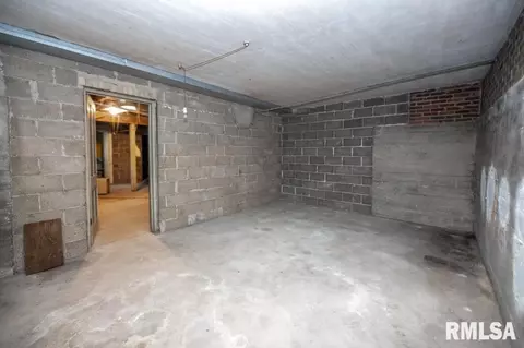 Other - 708 Main St, Henry, IL 61537 photo 13 of 16