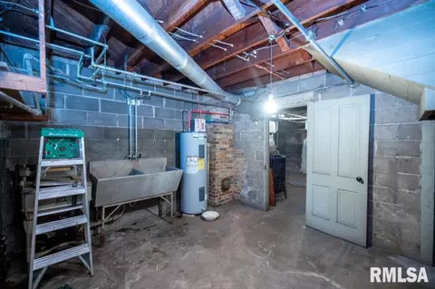 Other - 708 Main St, Henry, IL 61537 photo 11 of 16