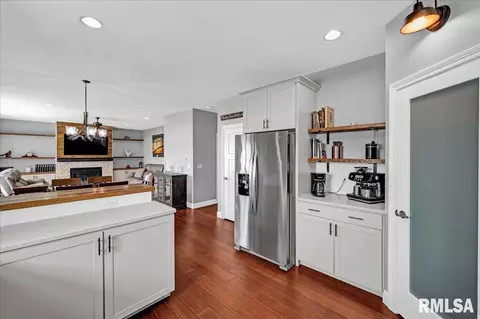 1302 Hampton Rd, Washington, IL 61571 photo 9