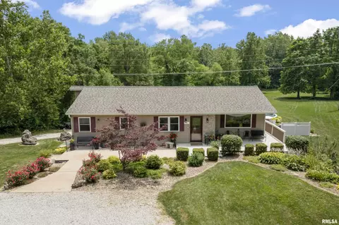 161 Ten Mile Creek Rd, East Peoria, IL 61611