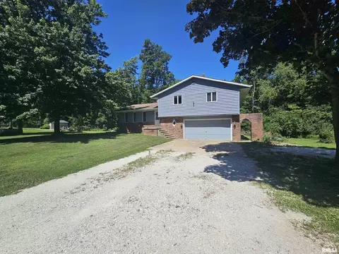 7029 Vista Corte, Delavan, IL 61734