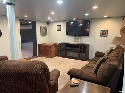 236 W Grant St, Macomb, IL 61455 photo 57