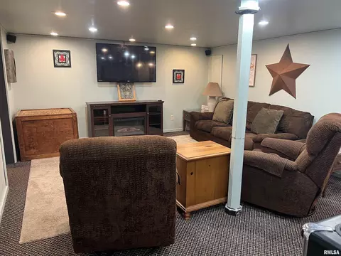 236 W Grant St, Macomb, IL 61455 photo 56