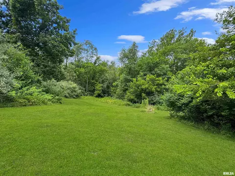 Exterior - 1819618200 River Rd, Danvers, IL 61732 photo 19 of 24