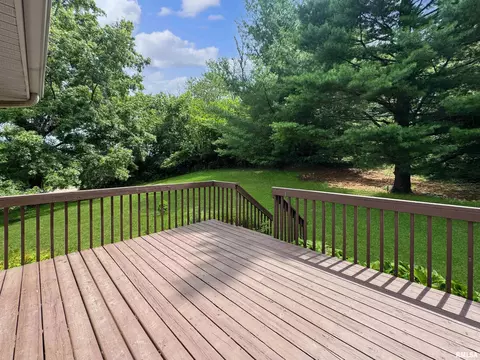 Exterior - 1819618200 River Rd, Danvers, IL 61732 photo 3 of 24
