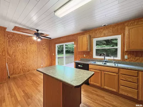Kitchen - 1819618200 River Rd, Danvers, IL 61732 photo 2 of 6