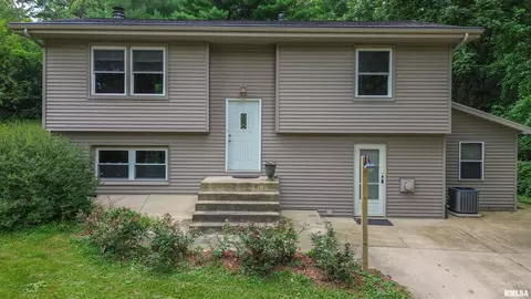 1819618200 River Rd, Danvers, IL 61732