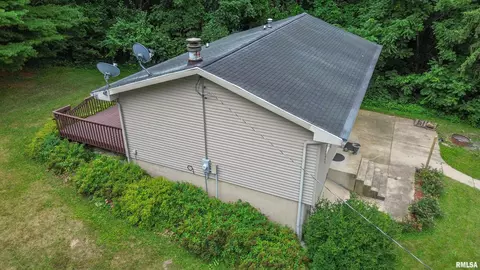 Other - 1819618200 River Rd, Danvers, IL 61732 photo 13 of 20