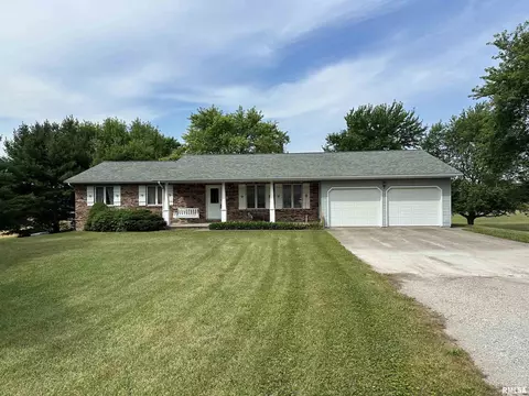 295 County Highway 8 Hwy, Congerville, IL 61729