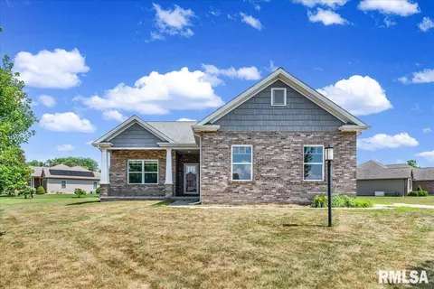 311 Hidden Brook Dr, Groveland, IL 61535