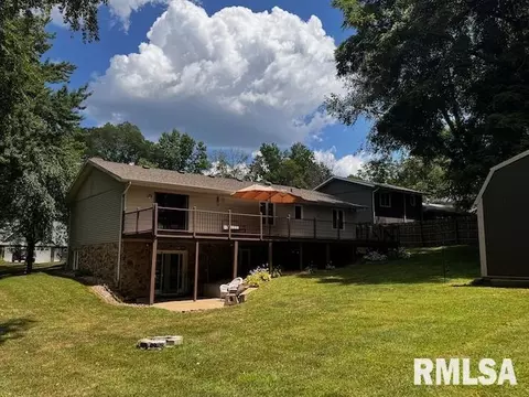 1415 E Sycamore St, Canton, IL 61520 photo 9