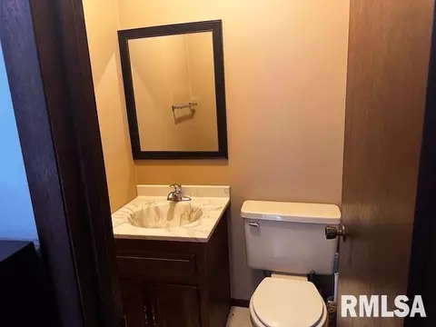 1415 E Sycamore St, Canton, IL 61520 photo 18