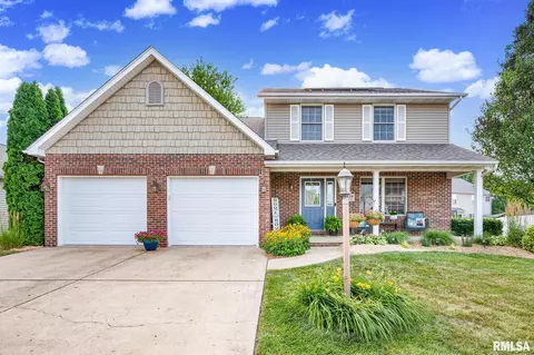 1129 Stonelake Ct, Metamora, IL 61548