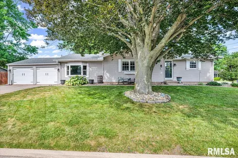 321 Ken Ave, Morton, IL 61550