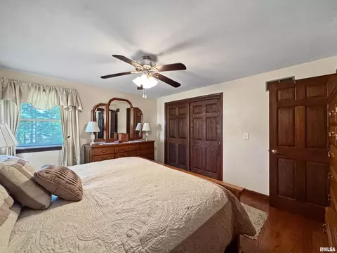 519 E Robinson St, Goodfield, IL 61742 photo 23