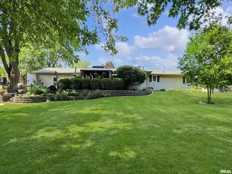 519 E Robinson St, Goodfield, IL 61742 photo 44