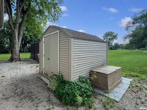 519 E Robinson St, Goodfield, IL 61742 photo 51