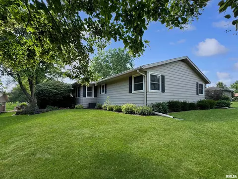 519 E Robinson St, Goodfield, IL 61742 photo 45