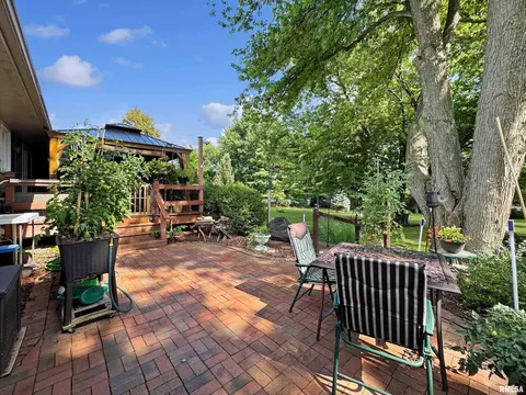 519 E Robinson St, Goodfield, IL 61742 photo 40