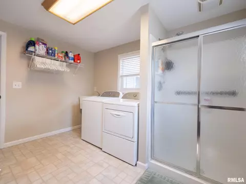 1100 Hampton Rd, Washington, IL 61571 photo 14