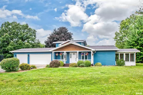 499 Goodsill Dr, East Galesburg, IL 61430