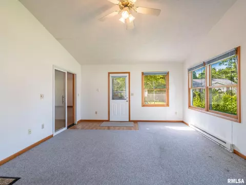 204 Ivanhoe Way, Bloomington, IL 61701 photo 29