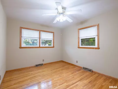204 Ivanhoe Way, Bloomington, IL 61701 photo 13