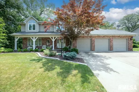 1128 W Brookforest Dr, Peoria, IL 61615