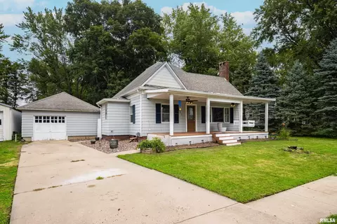 Other - 805 W 3rd St, Delavan, IL 61734 photo 1 of 7