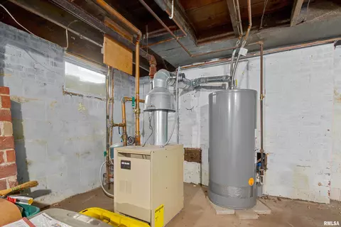 Other - 805 W 3rd St, Delavan, IL 61734 photo 7 of 7
