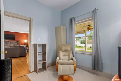 Entry Way - 805 W 3rd St, Delavan, IL 61734 photo 2 of 2