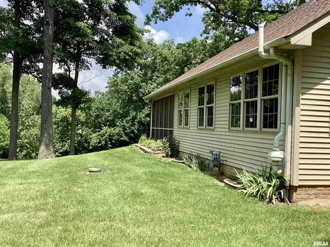 Exterior - 7612 W Thornridge Dr, Mapleton, IL 61547 photo 6 of 14