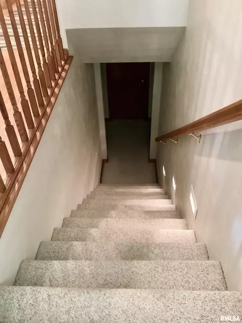 Entry Way - 7612 W Thornridge Dr, Mapleton, IL 61547 photo 2 of 2