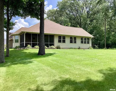 Exterior - 7612 W Thornridge Dr, Mapleton, IL 61547 photo 7 of 14