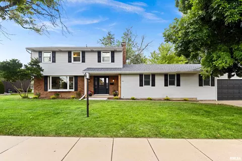 1043 E Jefferson St, Morton, IL 61550 photo 2