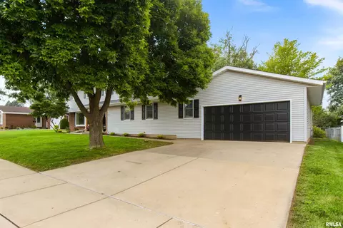 1043 E Jefferson St, Morton, IL 61550 photo 5