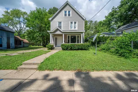 2007 N Bigelow St, Peoria, IL 61604