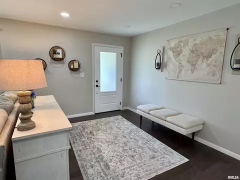 727 E Franklin St, Macomb, IL 61455 photo 7