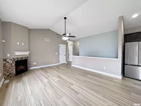 1429 Eagle Ave, Washington, IL 61571 photo 7