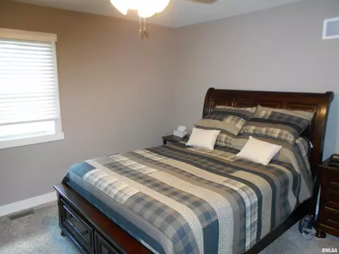 Bedroom - 88 Oak Ln, Avon, IL 61415 photo 1 of 3