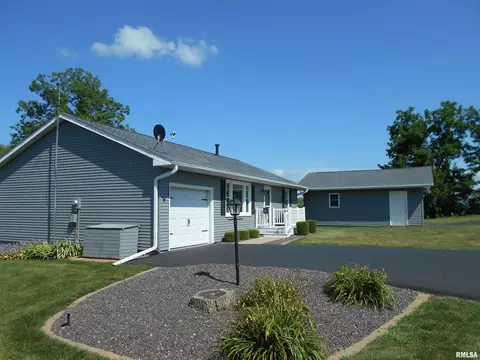 Exterior - 88 Oak Ln, Avon, IL 61415 photo 1 of 6