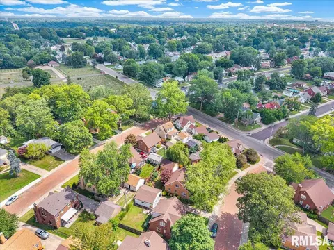View/Area - 322 N Kickapoo Ter, Peoria, IL 61604 photo 7 of 10