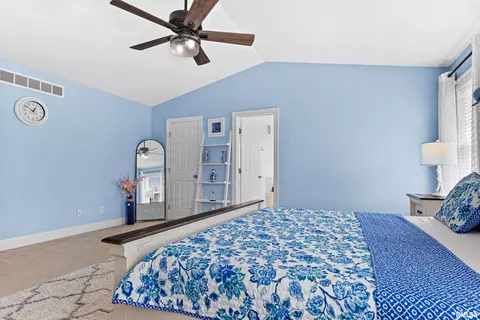 Bedroom - 2022 W Castlemain Dr, Dunlap, IL 61525 photo 3 of 8