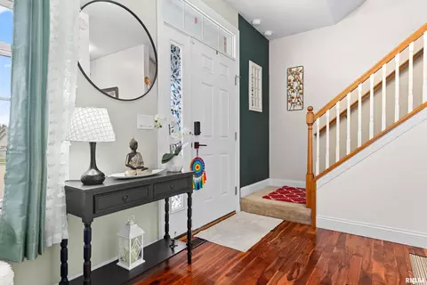 Entry Way - 2022 W Castlemain Dr, Dunlap, IL 61525 photo 1 of 3