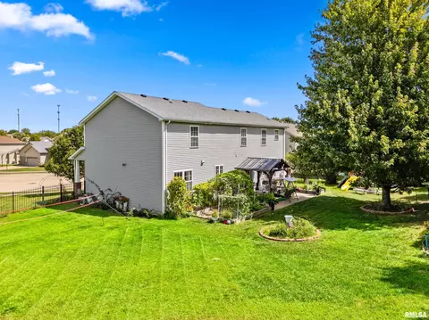 Exterior - 2022 W Castlemain Dr, Dunlap, IL 61525 photo 7 of 7