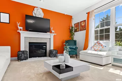 Living - 2022 W Castlemain Dr, Dunlap, IL 61525 photo 5 of 7