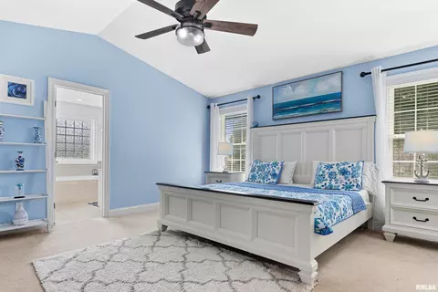 Bedroom - 2022 W Castlemain Dr, Dunlap, IL 61525 photo 4 of 8